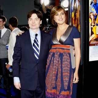 Mike Myers, Mariska Hargitay in "The Love Guru" Los Angeles Premiere - Arrivals