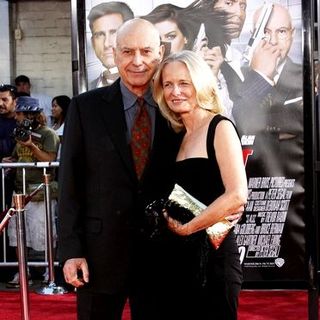 Alan Arkin, Suzanne Newlander in "Get Smart" World Premiere - Arrivals