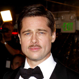 Brad Pitt; in "The Curious Case Of Benjamin Button" Los Angeles Premiere - Arrivals