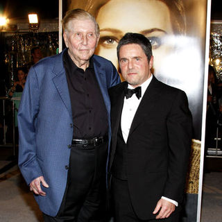 Sumner Redstone;Brad Grey; in "The Curious Case Of Benjamin Button" Los Angeles Premiere - Arrivals