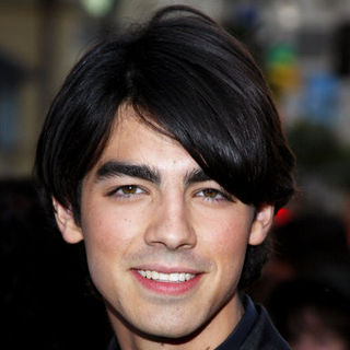 Joe Jonas, Jonas Brothers in "Jonas Brothers: The 3D Concert Experience" World Premiere - Arrivals