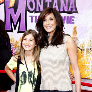 Teri Hatcher in "Hanna Montana: The Movie" World Premiere - Arrivals