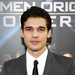 Steven Strait; in "X-Men Origins: Wolverine" Los Angeles Premiere - Arrivals
