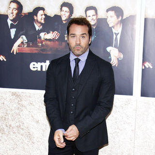 Jeremy Piven; in HBO's "Entourage" Season 6 Los Angeles Premiere - Arrivals
