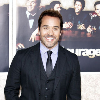 Jeremy Piven; in HBO's "Entourage" Season 6 Los Angeles Premiere - Arrivals