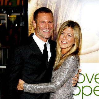 Aaron Eckhart, Jennifer Aniston in "Love Happens" World Premiere - Arrivals