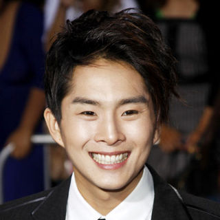 Justin Chon; in "The Twilight Saga's New Moon" Los Angeles Premiere- Arrivals