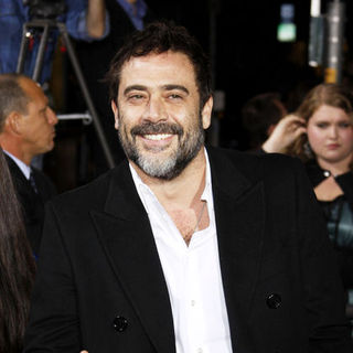 Jeffrey Dean Morgan in "The Twilight Saga's New Moon" Los Angeles Premiere- Arrivals