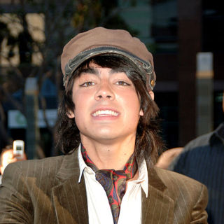 Joe Jonas;Jonas Brothers; in Jonas Brothers Perform Live at the 102.7 KISS FM Suprise Acoustic Concert - October 9, 2007
