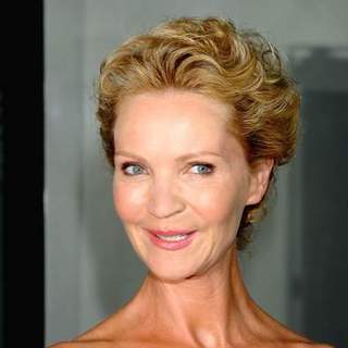 Joan Allen; in The Bourne Ultimatum Los Angeles Premiere