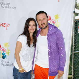 David Arquette;Courteney Cox; in 19th Annual "A Time For Heroes" Celebrity Carnival - Arrivals and Departures