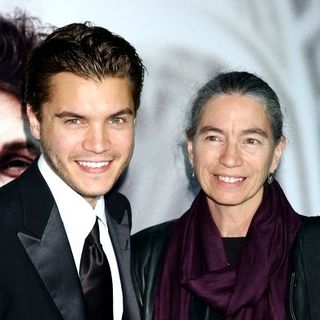 Emile Hirsch;Margaret Davenport; in "Milk" Hollywood Premiere - Arrivals