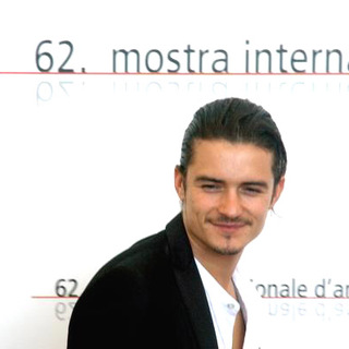 Orlando Bloom; in 2005 Venice Film Festival - Elizabethtown Photocall