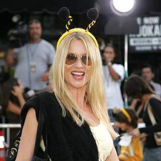 Nicollette Sheridan in Bee Movie Los Angeles Premiere