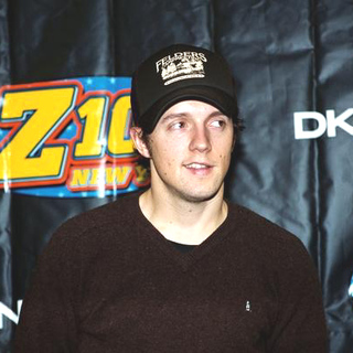 Jason Mraz; in Z100's Jingle Ball 2003