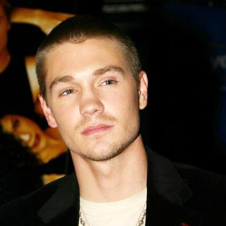 Chad Michael Murray; in Cast Of One Tree Hill Special Appearance At F.Y.E.