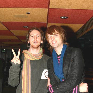 Maroon 5; in Z100 Jingle Ball 2004