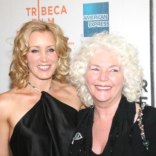 Felicity Huffman;Fionula Flanagan; in Transamerica Movie Premiere at the 4th Annual Tribeca Film Festival
