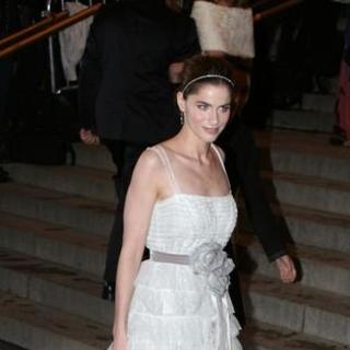 Amanda Peet; in Chanel Costume Institute Gala at The Metropolitan Museum of Art