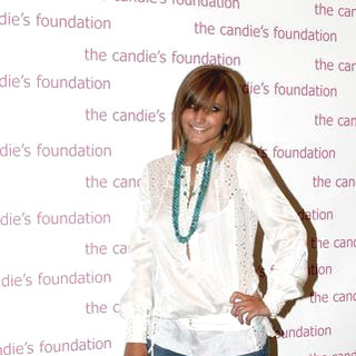 Ashlee Simpson; in The Event To Prevent A Benefit for the Candie's Foundation For the Prevention of Teenage Pregnancy
