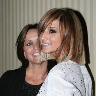 Ashlee Simpson; in The Event To Prevent A Benefit for the Candie's Foundation For the Prevention of Teenage Pregnancy