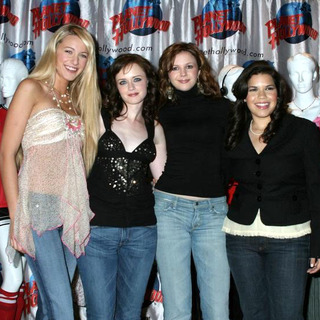 Blake Lively;America Ferrera;Alexis Bledel;Amber Tamblyn; in Cast of Sisterhood of the Travelling Pants Donates Memorabilia to Planet Hollywood