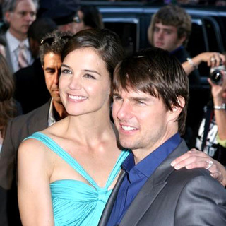 Tom Cruise;Katie Holmes; in The War of the Worlds New York Premiere - Arrivals