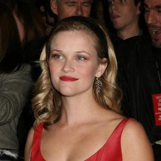 Reese Witherspoon; in Walk The Line New York Premiere - Arrivals