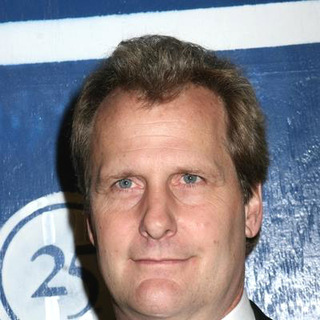 Jeff Daniels; in IFP's 15th Annual Gotham Awards - Arrivals