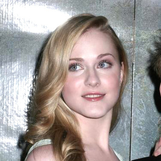 Evan Rachel Wood; in King Kong New York World Premiere - Inside Arrivals