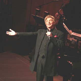 Barry Manilow in Barry Manilow Concert For His New CD The Greatest Songs of the Fifties