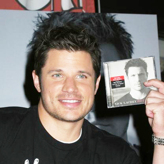 Nick Lachey Signs Copies of His New CD What's Left of Me