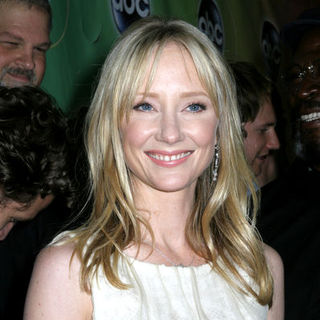 Anne Heche; in 2006 ABC Upfront Presentation - Arrivals