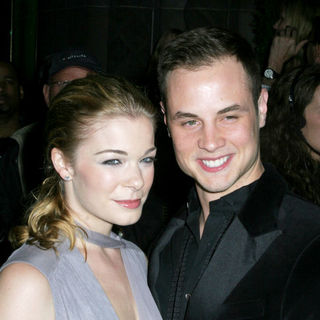 LeAnn Rimes;Dean Sheremet; in 2006 New Yorkers For Children Fall Gala
