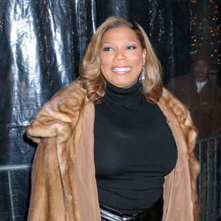 Queen Latifah; in Dreamgirls New York Movie Premiere - Arrivals