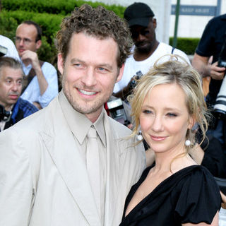 Anne Heche, James Tupper in 2007 ABC TV Upfronts - Arrivals