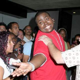 Sean Kingston; in MTV's TRL Taping - July 31, 2007