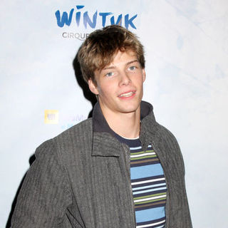 Cirque du Soleil's "Wintuk" World Premiere - Arrivals