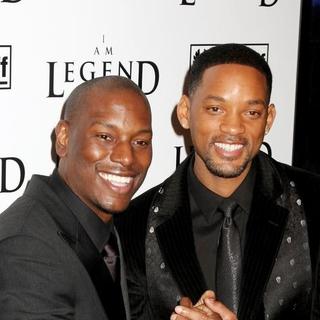 Tyrese Gibson;Will Smith; in "I Am Legend" New York Premiere - Arrivals