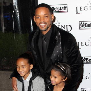 Will Smith;Jaden Smith;Willow Smith; in "I Am Legend" New York Premiere - Arrivals