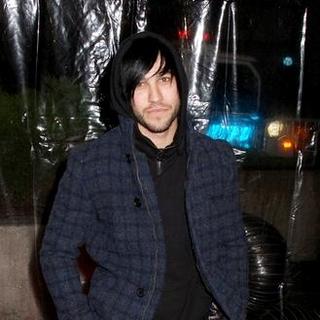 Pete Wentz; in "I Am Legend" New York Premiere - Arrivals