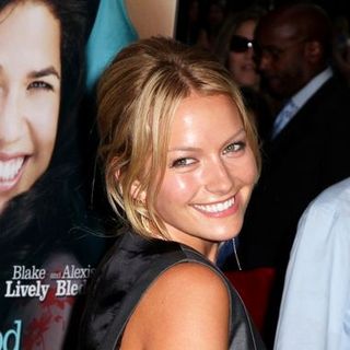 Becki Newton; in "The Sisterhood of the Traveling Pants 2" New York City Premiere - Arrivals