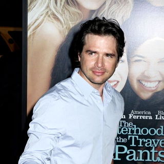 Matthew Settle; in "The Sisterhood of the Traveling Pants 2" New York City Premiere - Arrivals