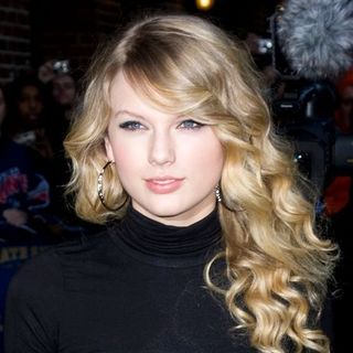 Taylor Swift; in The Late Show with David Letterman - November 10, 2008 - Arrivals