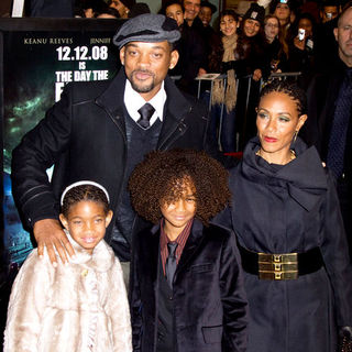 Will Smith, Jada Pinkett Smith, Jaden Smith, Willow Smith in "The Day the Earth Stood Still" New York Premiere - Arrivals