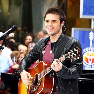 Kris Allen; in 2009 American Idol Winner and Runnerup in Concert on NBC's "Today Show" - May 28, 2009