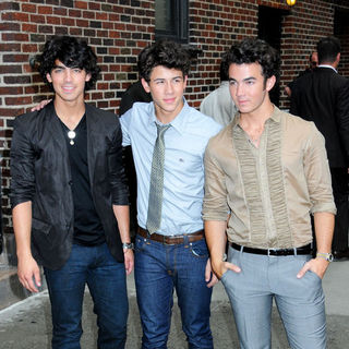 Jonas Brothers; in The Late Show with David Letterman - June 11, 2009 - Arrivals