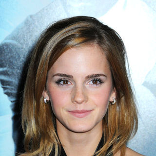 Emma Watson in "Harry Potter and the Half-Blood Prince" New York City Premiere - Arrivals