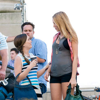 Leighton Meester;Blake Lively; in "Gossip Girls" Filming at the New York Metropolitan Museum of Art on July 13, 2009