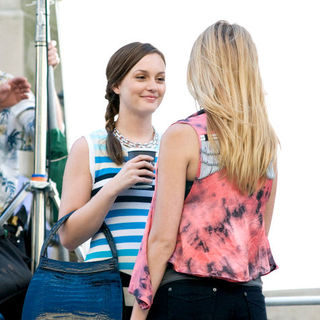 Leighton Meester;Blake Lively; in "Gossip Girls" Filming at the New York Metropolitan Museum of Art on July 13, 2009